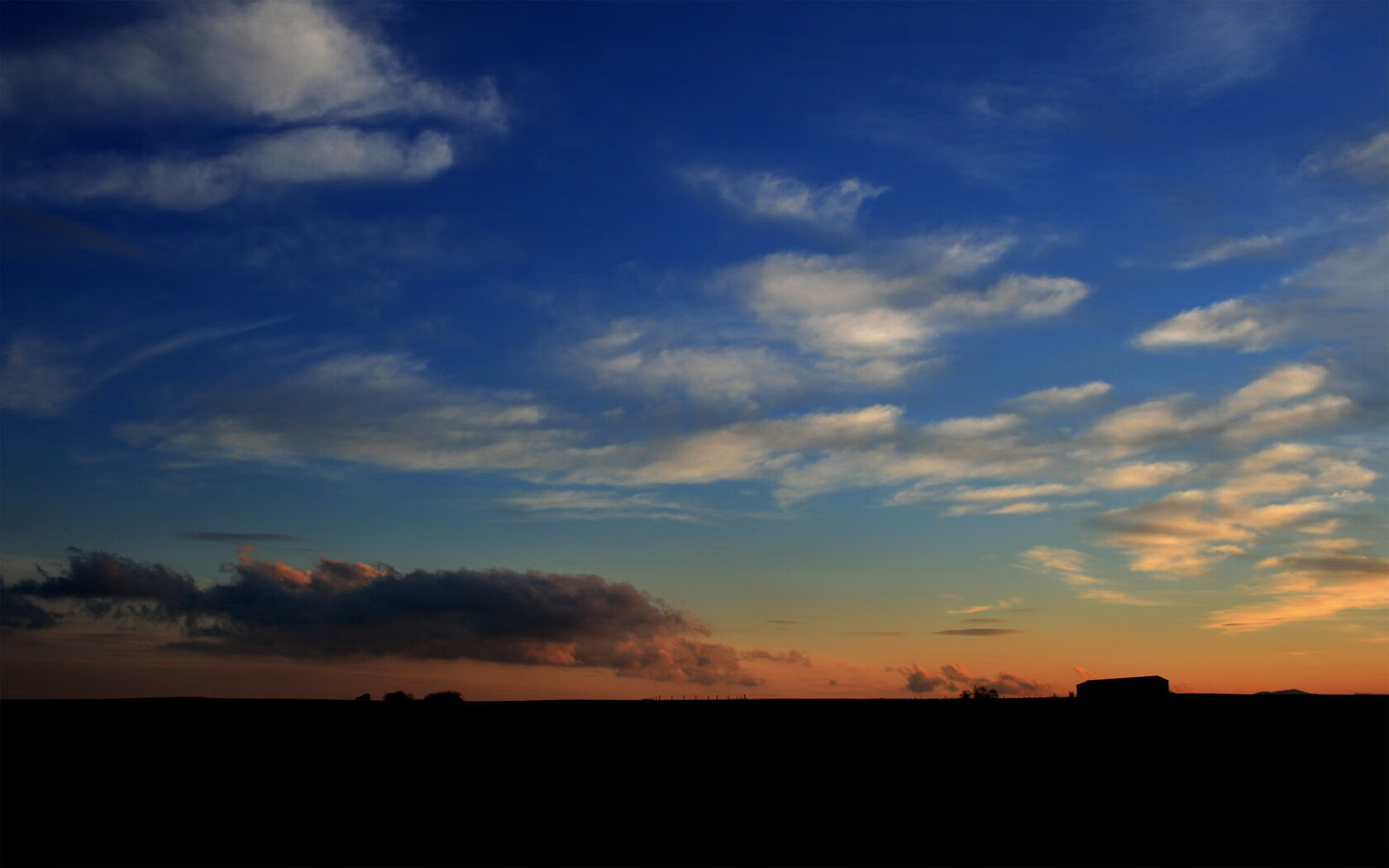 _极光滑雪与光影秀:冬日奇观激荡心灵_,极光和滑雪总有一个要有的吧