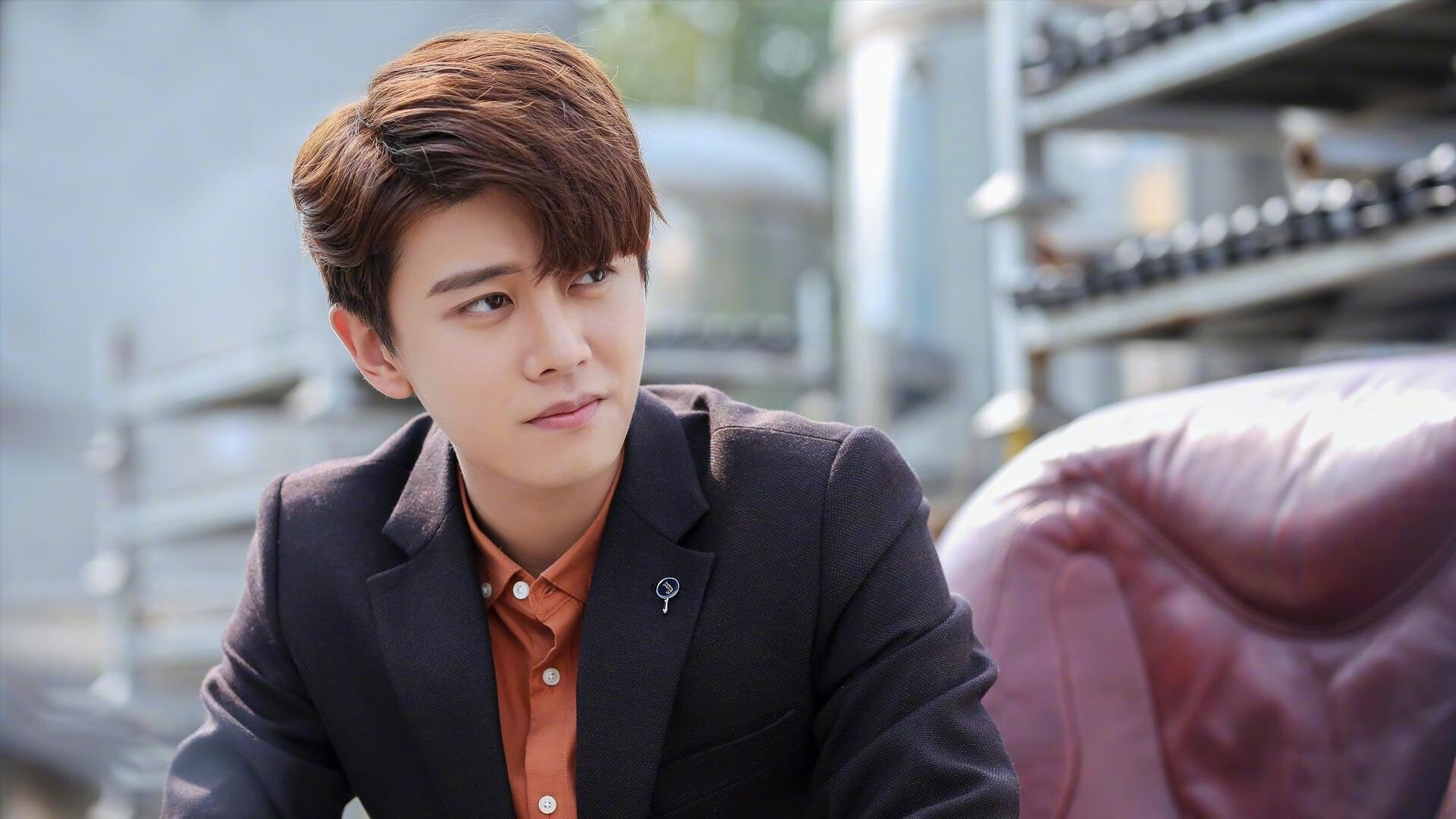 湖人轮换阵容打出能量完胜魔术,湖人换人