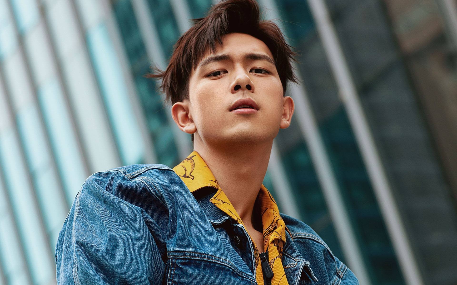 kaiyun中国官方网站-德国蝶泳小将游进半决赛，世界蝶泳冠军视频